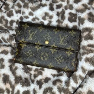 Authentic Louis Vuitton monogram wallet